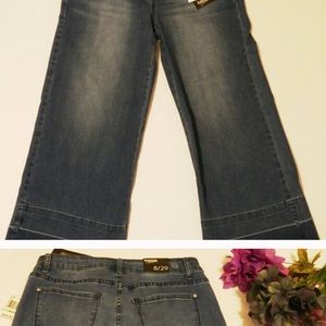 Kensie 8 cropped flair jeans